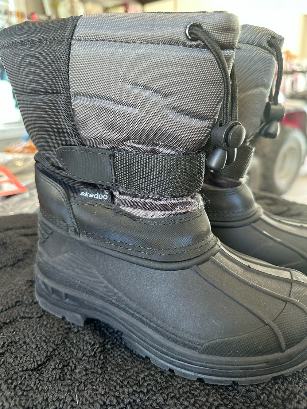 Skadoo Fleece Lined Snow Boots, Little Kid Size 13